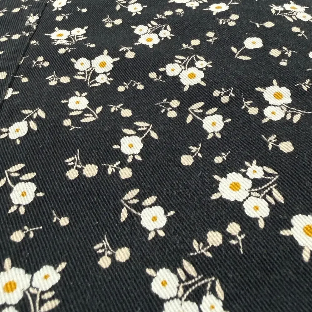 Sky and Sparrow Black Ditsy Floral Button Front High Waisted Mini Skirt Size 28